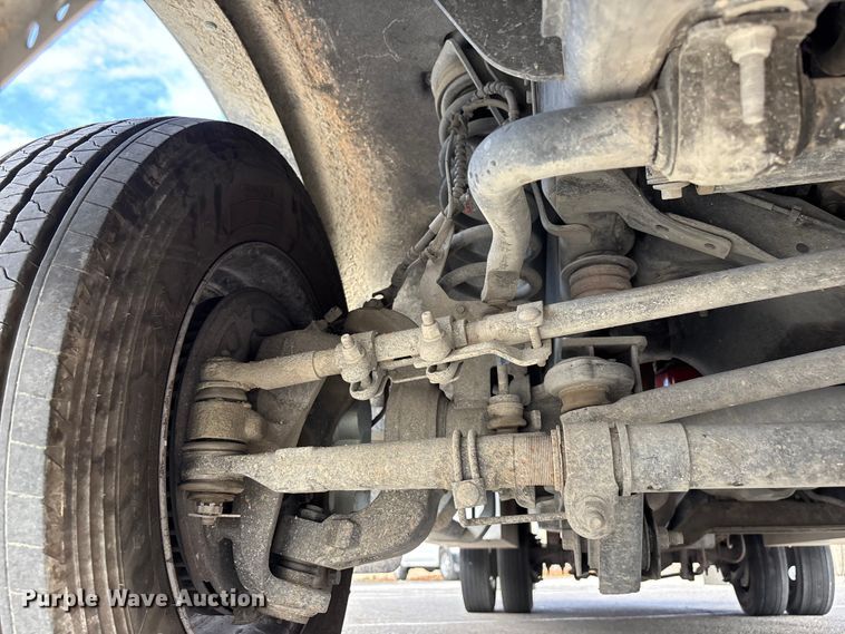 image for item EL2549 2019 Ford F450 Super Duty flatbed truck