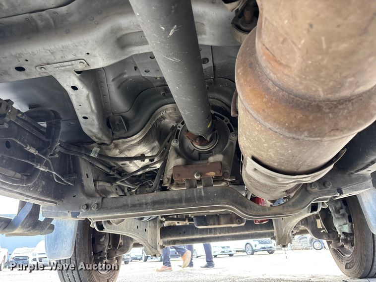 image for item EL2549 2019 Ford F450 Super Duty flatbed truck