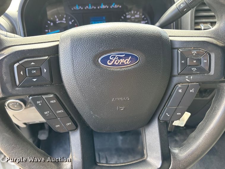 image for item EL2551 2020 Ford F250 Super Duty utility bed pickup truck
