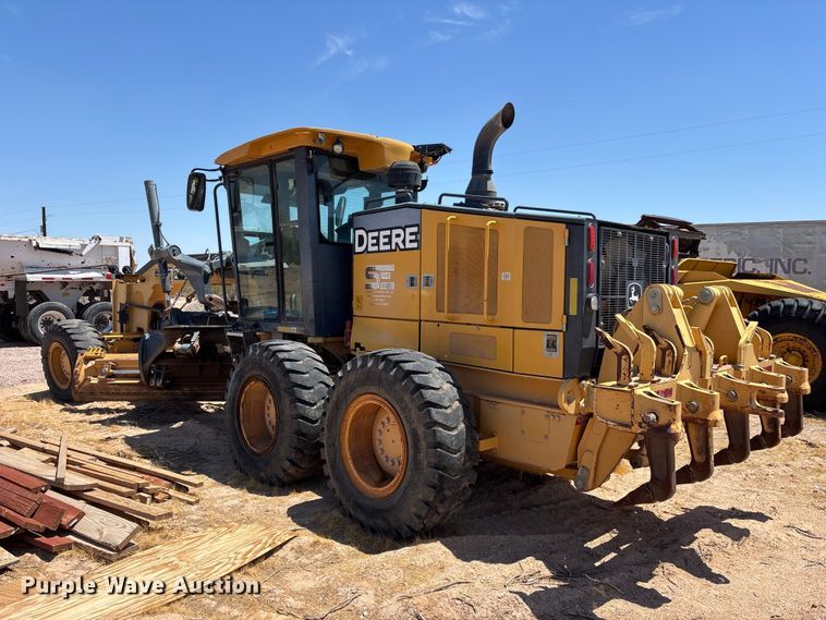 image for item EL2566 2012 John Deere 672GP motor grader
