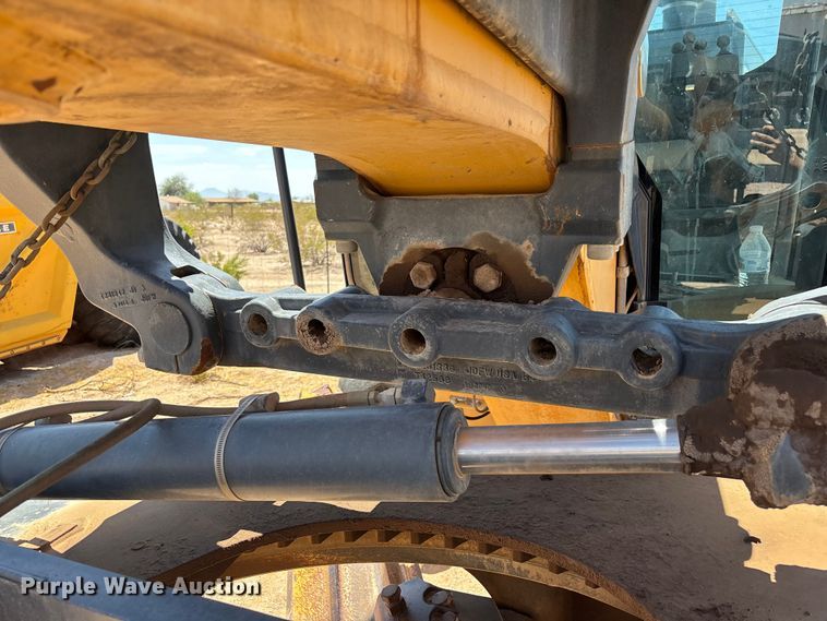 image for item EL2566 2012 John Deere 672GP motor grader