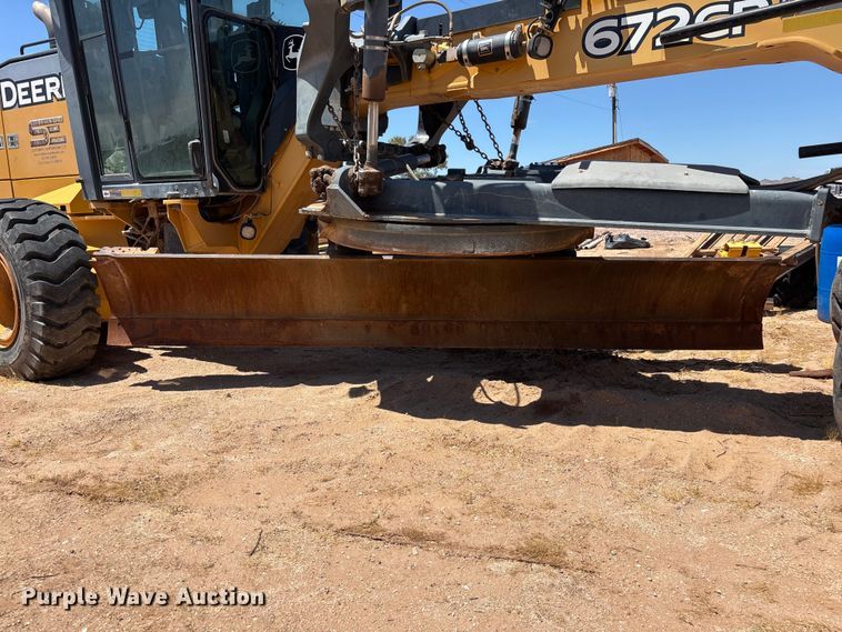 image for item EL2566 2012 John Deere 672GP motor grader