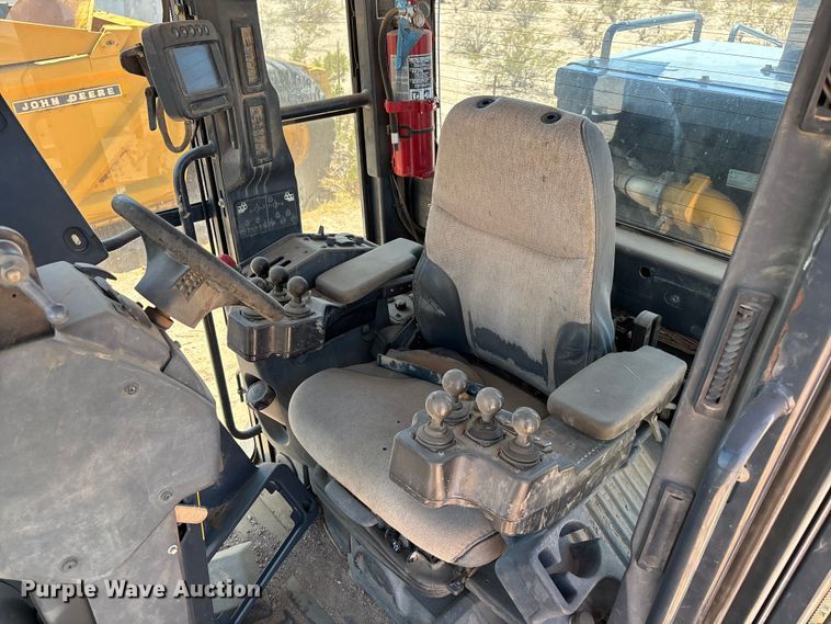 image for item EL2566 2012 John Deere 672GP motor grader