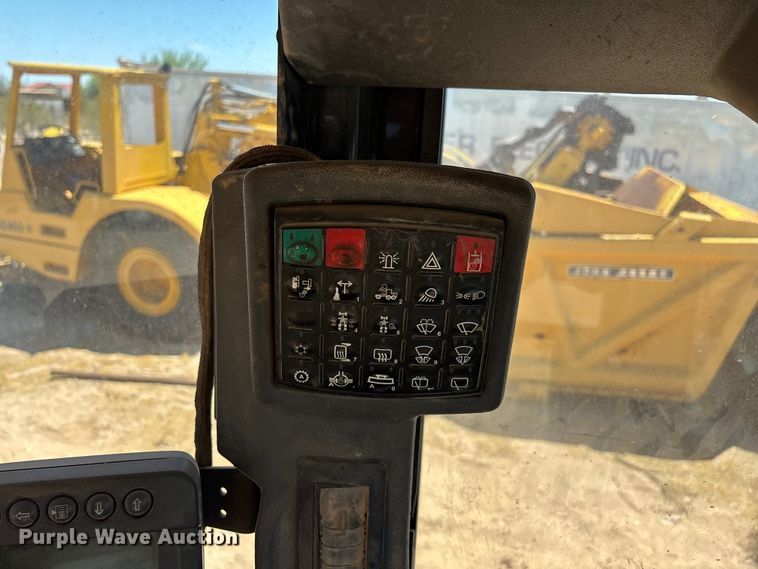 image for item EL2566 2012 John Deere 672GP motor grader
