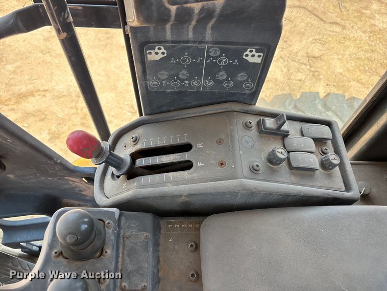 image for item EL2566 2012 John Deere 672GP motor grader