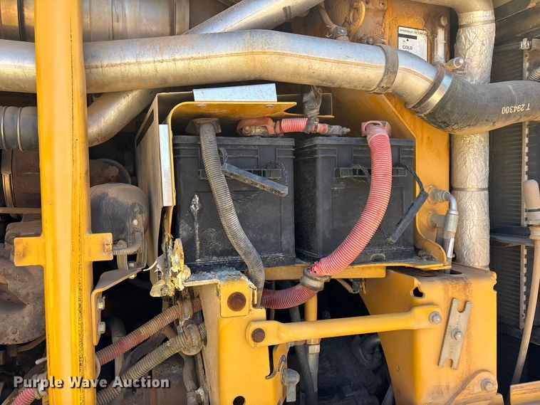 image for item EL2566 2012 John Deere 672GP motor grader