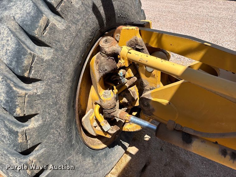 image for item EL2566 2012 John Deere 672GP motor grader