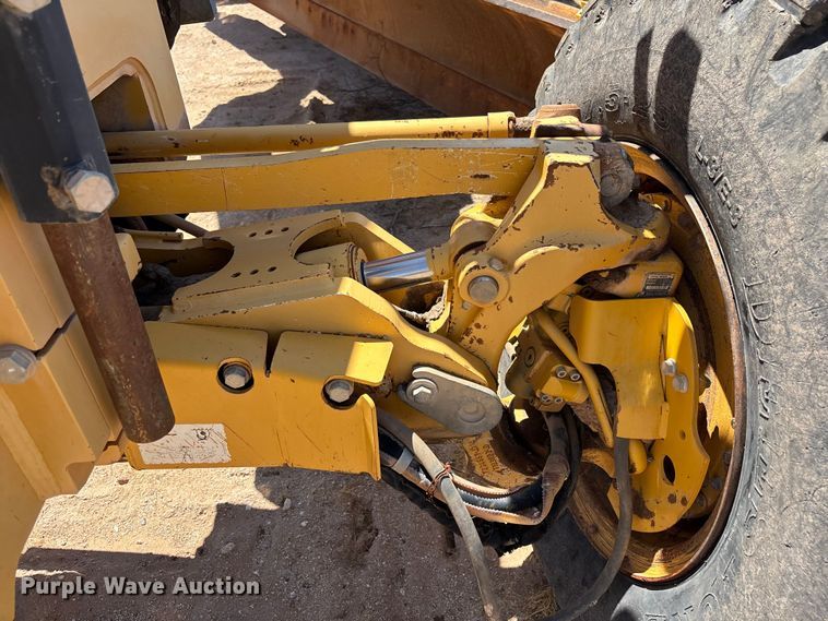 image for item EL2566 2012 John Deere 672GP motor grader