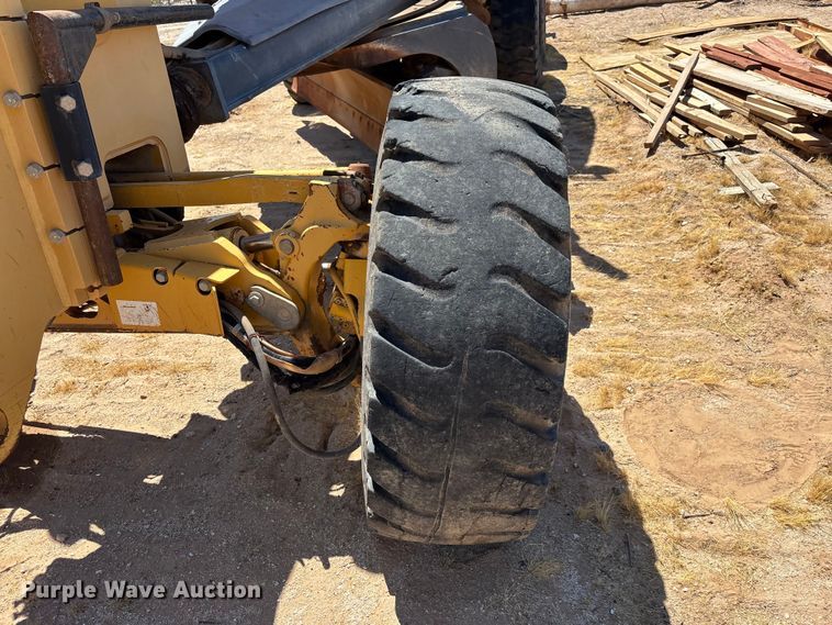 image for item EL2566 2012 John Deere 672GP motor grader