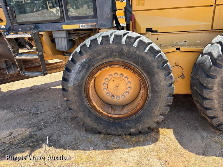 image for item EL2566 2012 John Deere 672GP motor grader
