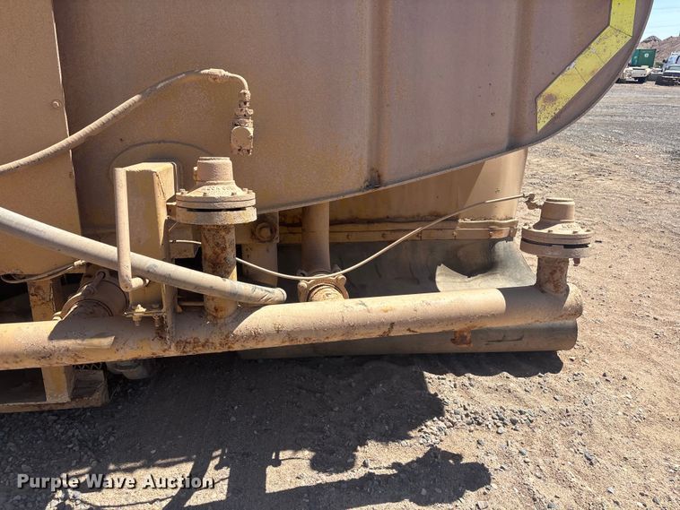 image for item EL2574 Meca water tank bed