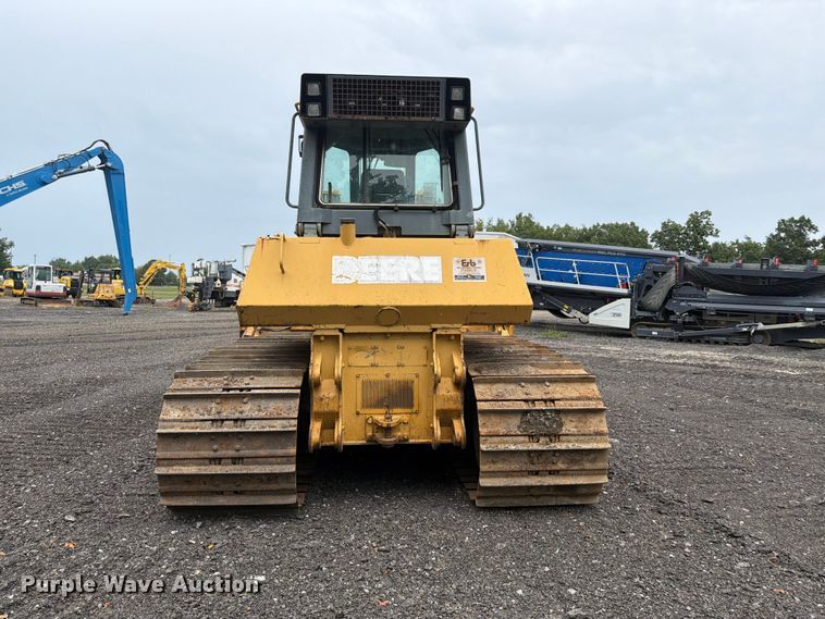 image for item EM0146 2004 John Deere 950C dozer