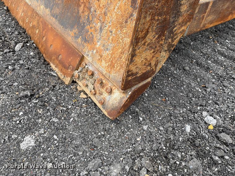 image for item EM0146 2004 John Deere 950C dozer