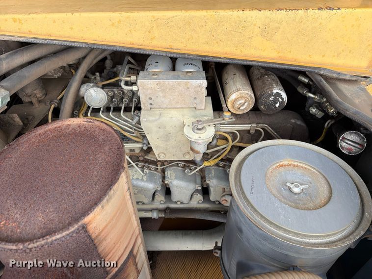 image for item EM0146 2004 John Deere 950C dozer