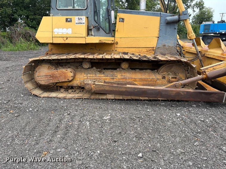image for item EM0146 2004 John Deere 950C dozer