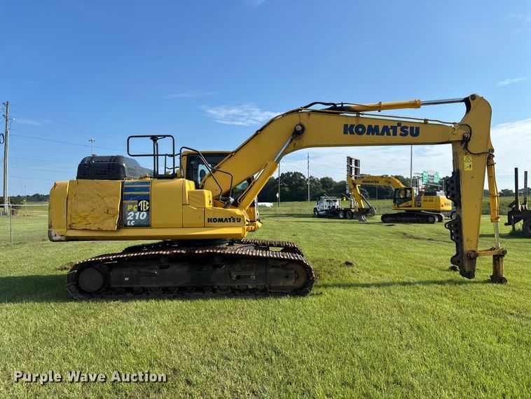 image for item EM5148 2017 Komatsu PC210LC-11 excavator