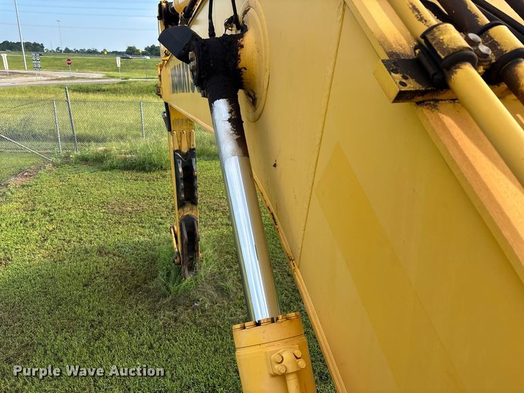 image for item EM5148 2017 Komatsu PC210LC-11 excavator