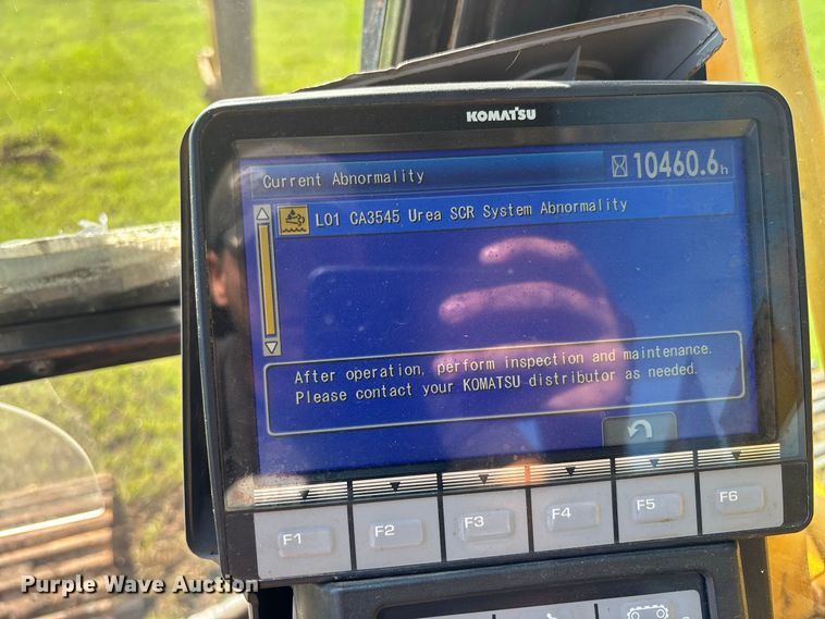 image for item EM5148 2017 Komatsu PC210LC-11 excavator