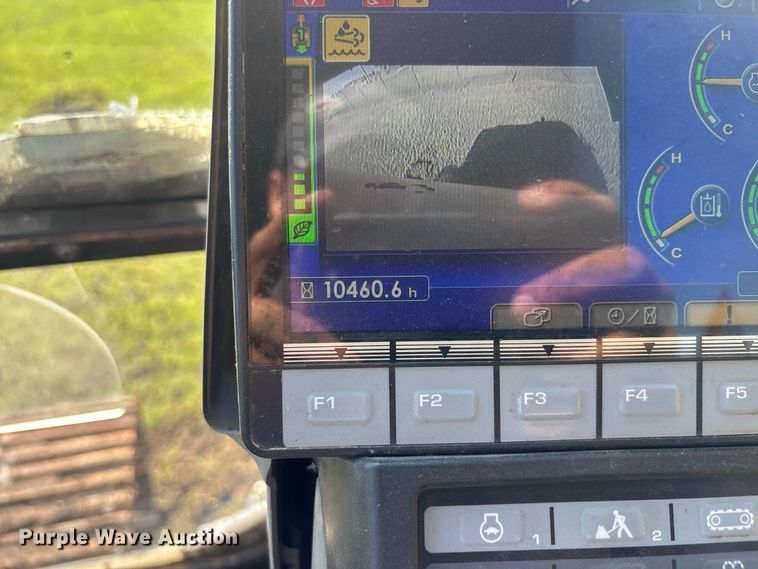 image for item EM5148 2017 Komatsu PC210LC-11 excavator