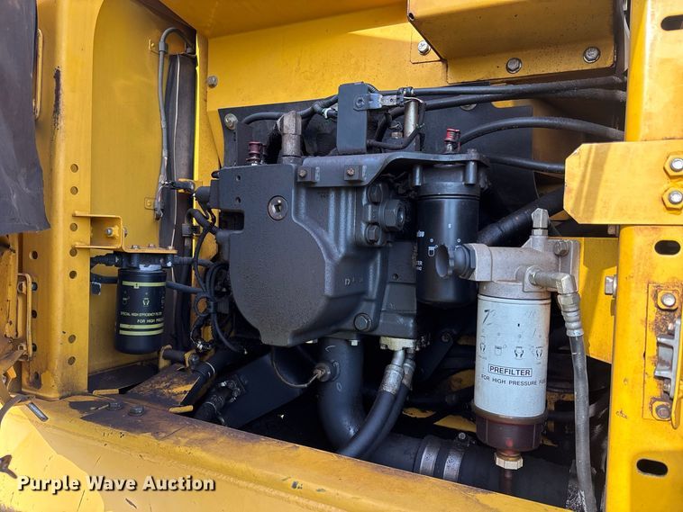 image for item EM5148 2017 Komatsu PC210LC-11 excavator