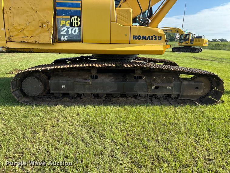 image for item EM5148 2017 Komatsu PC210LC-11 excavator
