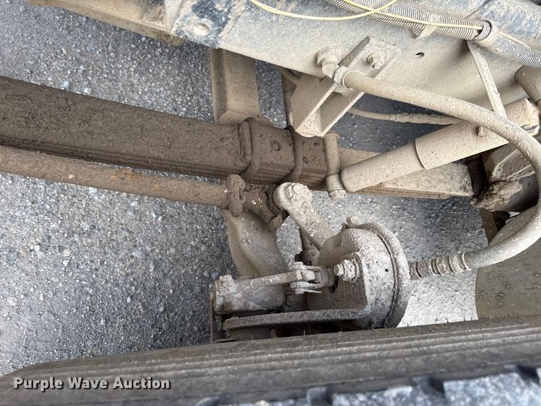 image for item EN0395 1991 International 9400 dump truck
