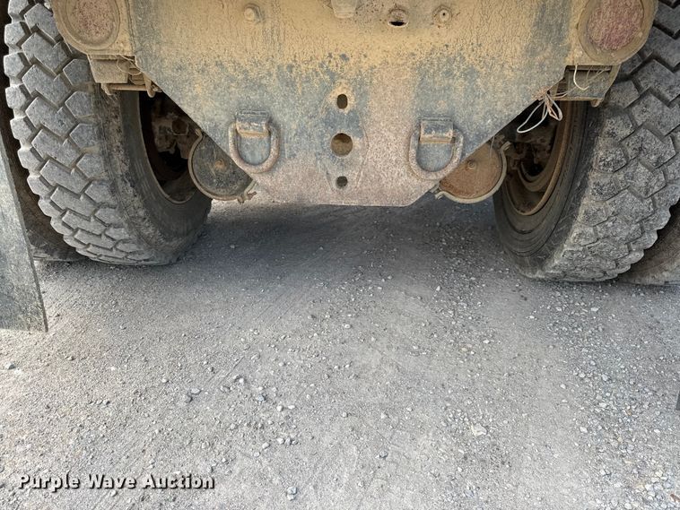 image for item EN0395 1991 International 9400 dump truck