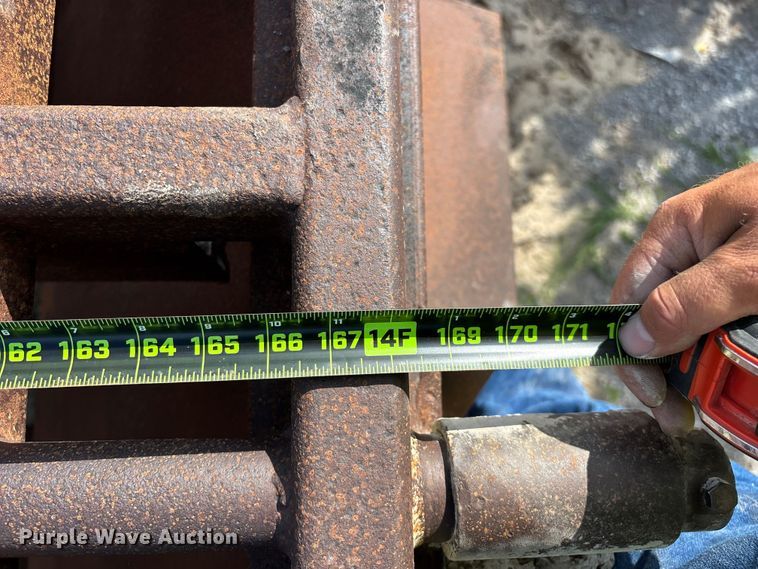 image for item EO4329 Hopper feeder