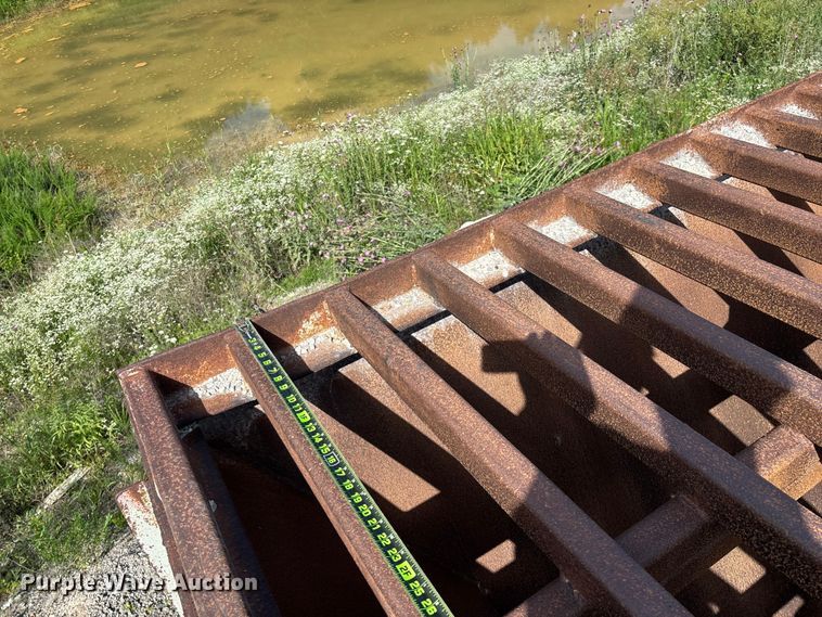 image for item EO4329 Hopper feeder