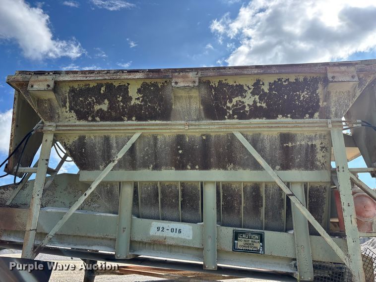 image for item EO4329 Hopper feeder