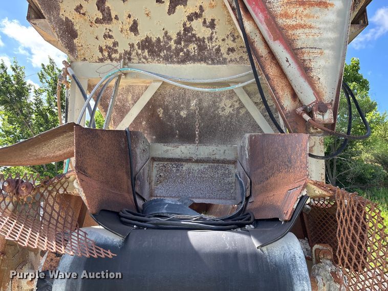 image for item EO4329 Hopper feeder