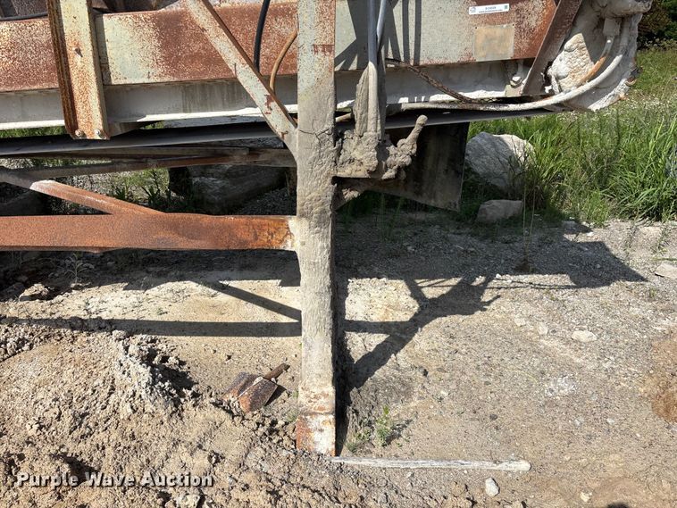 image for item EO4329 Hopper feeder