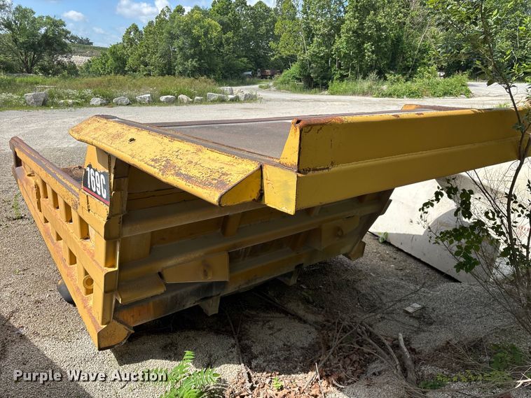 image for item EO4330 Caterpillar 769C haul truck bed