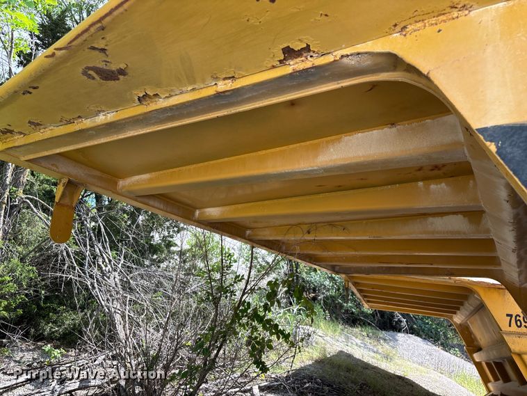 image for item EO4330 Caterpillar 769C haul truck bed