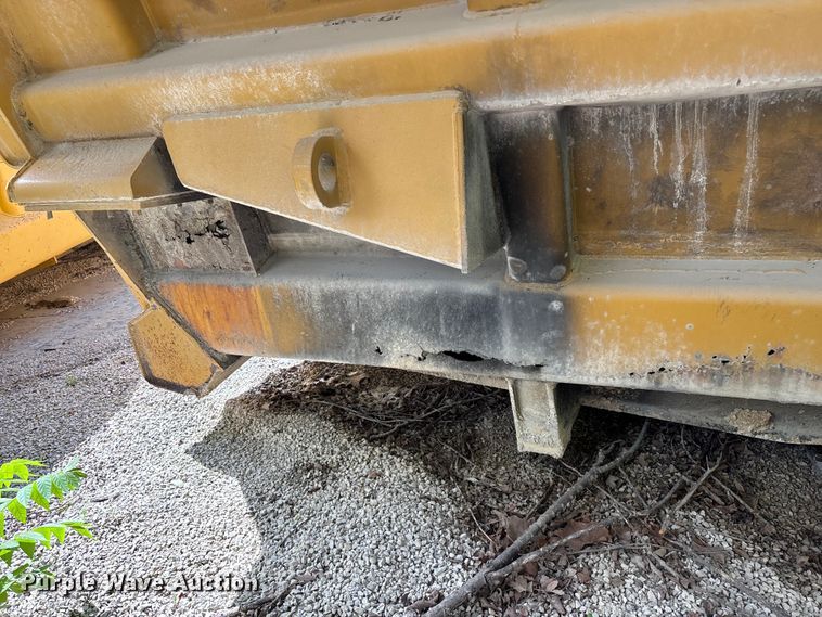 image for item EO4330 Caterpillar 769C haul truck bed