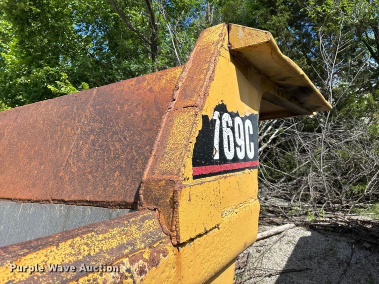 image for item EO4330 Caterpillar 769C haul truck bed