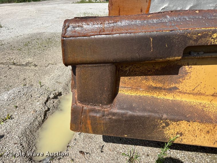 image for item EO4330 Caterpillar 769C haul truck bed