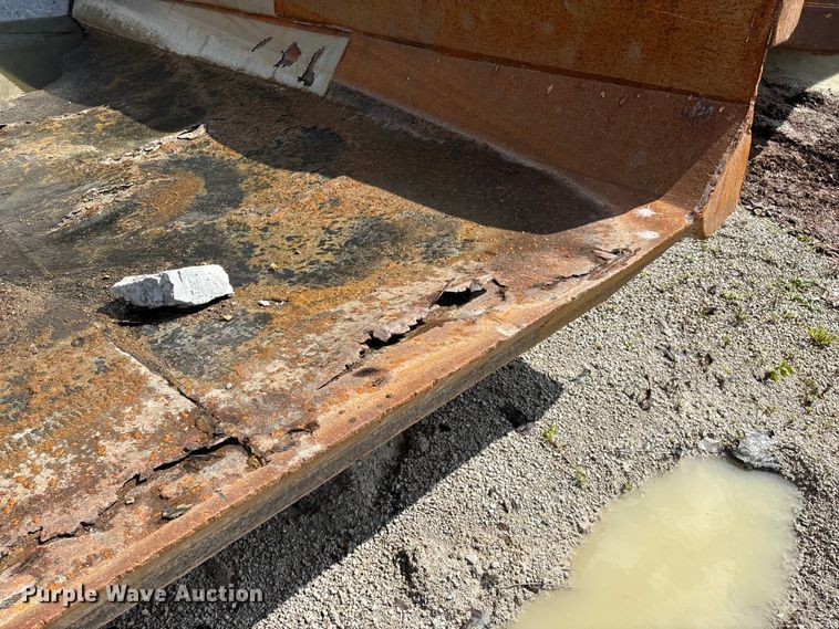image for item EO4330 Caterpillar 769C haul truck bed