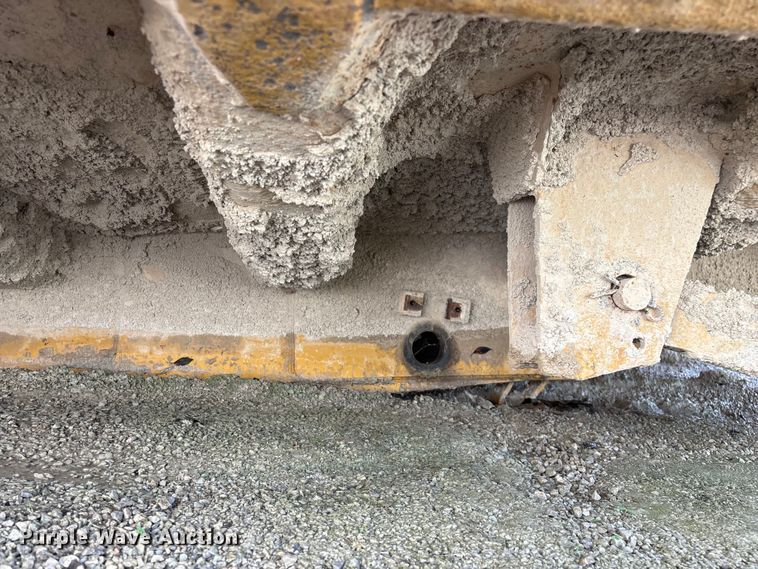 image for item EO4330 Caterpillar 769C haul truck bed