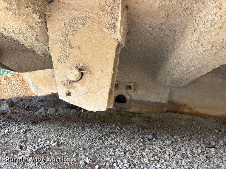 image for item EO4330 Caterpillar 769C haul truck bed
