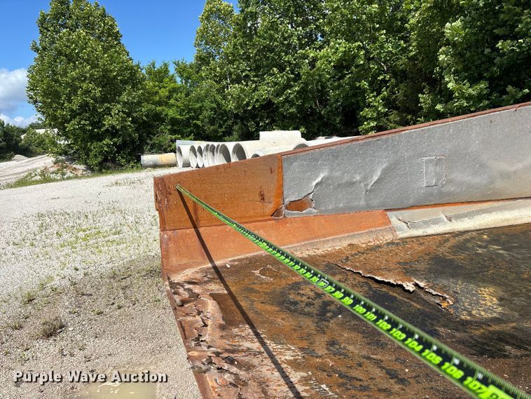 image for item EO4330 Caterpillar 769C haul truck bed