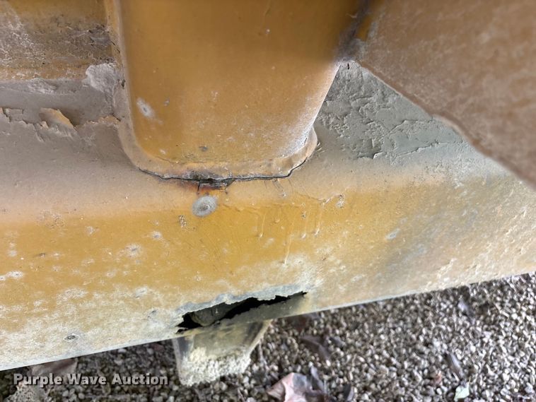 image for item EO4330 Caterpillar 769C haul truck bed
