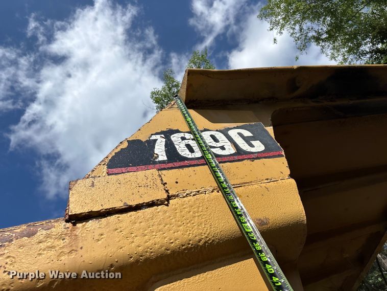image for item EO4330 Caterpillar 769C haul truck bed