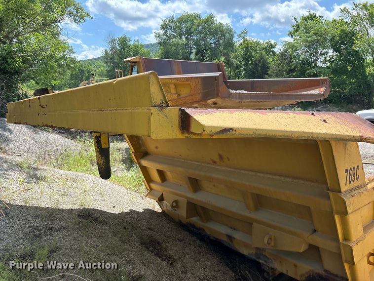 image for item EO4331 Caterpillar 769C haul truck bed