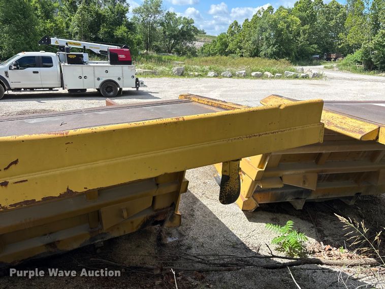 image for item EO4331 Caterpillar 769C haul truck bed