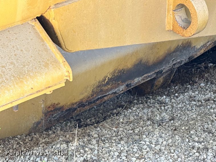 image for item EO4331 Caterpillar 769C haul truck bed