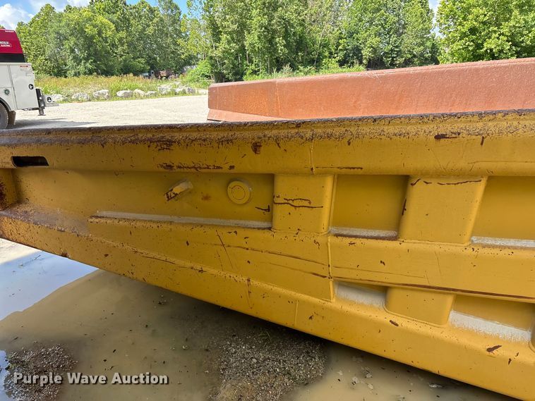 image for item EO4331 Caterpillar 769C haul truck bed