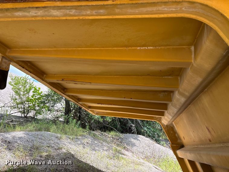 image for item EO4331 Caterpillar 769C haul truck bed