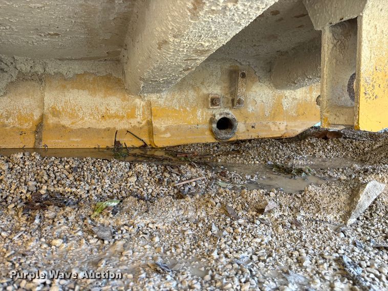 image for item EO4331 Caterpillar 769C haul truck bed