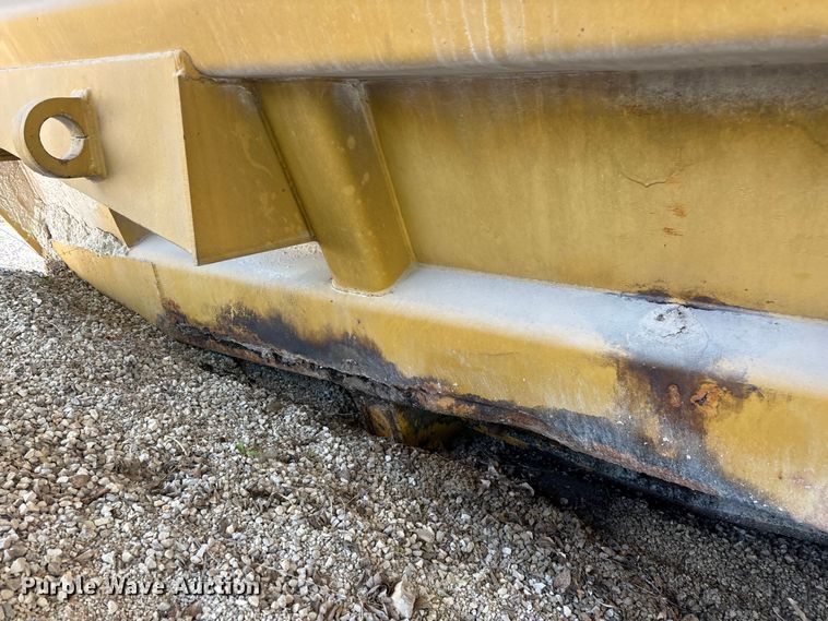 image for item EO4331 Caterpillar 769C haul truck bed